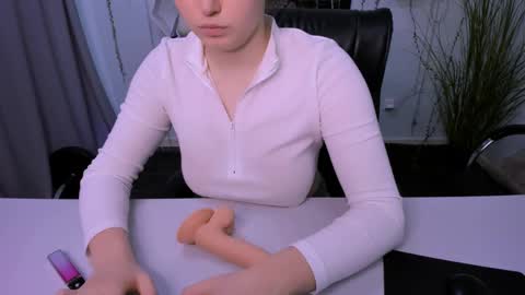 Jessi online show from 12/12/24, 02:04