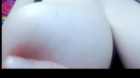 Victoria online show from 11/25/25, 04:34