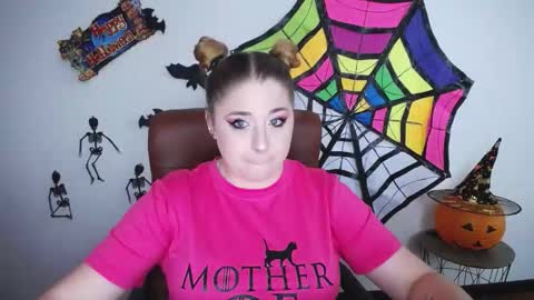 Jess online show from 10/28/25, 07:23