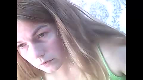 Snapshot of jessileits chatting on 09/25/25, 12:42 JessiLeits online show from 09/25/25, 12:42