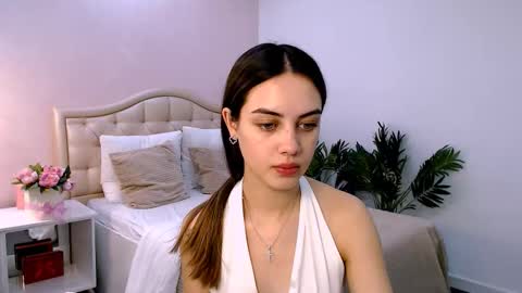 Snapshot of jesskats chatting on 09/17/25, 06:04 Jesskats online show from 09/17/25, 06:04