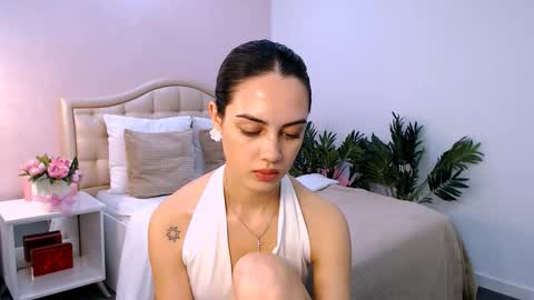 Snapshot of jesskats chatting on 09/18/25, 09:33 Jesskats online show from 09/18/25, 09:33