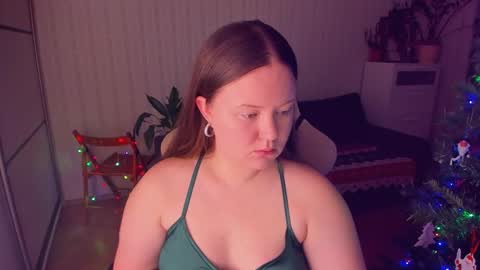 NEW VIDEO IN BIO online show from 12/26/24, 06:41