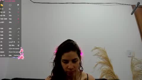 Snapshot of jessye_golden chatting on 06/12/26, 05:12 jessye_golden online show from 06/12/26, 05:12