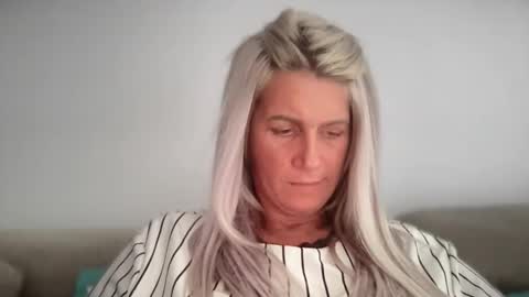 Snapshot of jessye_vega chatting on 09/15/25, 10:37 Jessye online show from 09/15/25, 10:37