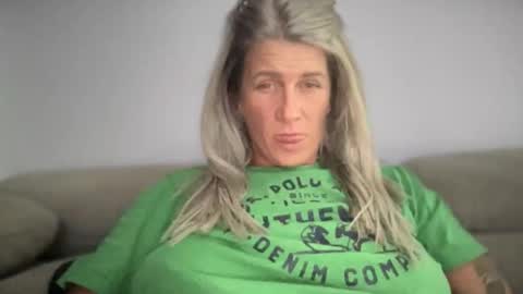 Snapshot of jessye_vega chatting on 09/26/25, 11:25 Jessye online show from 09/26/25, 11:25