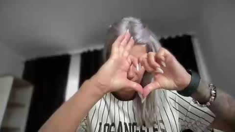 Snapshot of jessye_vega chatting on 09/30/25, 09:47 Jessye online show from 09/30/25, 09:47