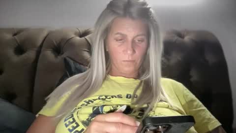 Snapshot of jessye_vega chatting on 10/14/25, 10:10 Jessye online show from 10/14/25, 10:10