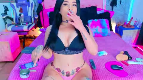 jessyferrary online show from 10/20/25, 03:56