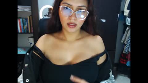 Snapshot of jessyllyn chatting on 07/23/26, 08:29 Jessy online show from 07/23/26, 08:29