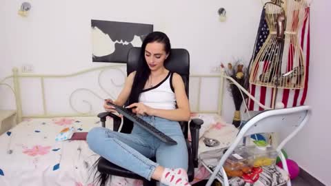 Jessy online show from 01/20/25, 09:01