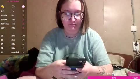 Bye everyone i cant see any reason to stay here wish u luck online show from 09/30/25, 08:08