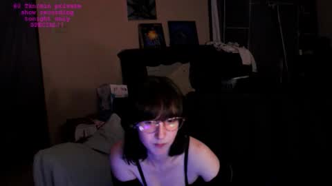 jessystrings online show from 06/11/26, 07:39