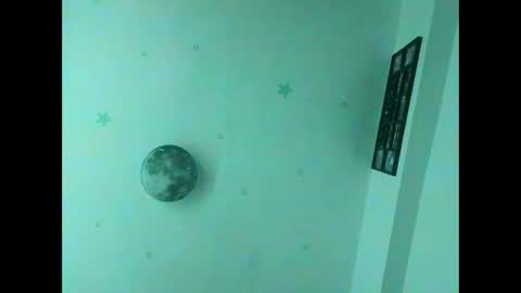 Snapshot of jessyxcuteee chatting on 11/13/25, 05:12 Jessy online show from 11/13/25, 05:12