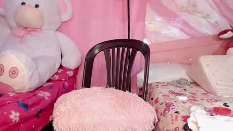 Snapshot of jessyzoe chatting on 10/20/25, 05:02 Jessy online show from 10/20/25, 05:02