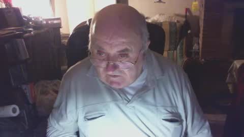 guy online show from 12/18/24, 03:55