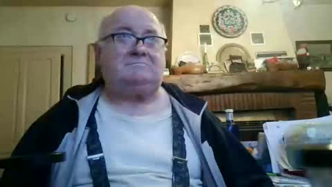 guy online show from 02/11/26, 10:20