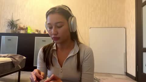 Lynn online show from 11/06/25, 07:09