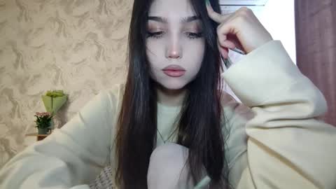 I am Gina ntmu Lets hit 10 Thumbs Up together online show from 03/12/26, 05:46