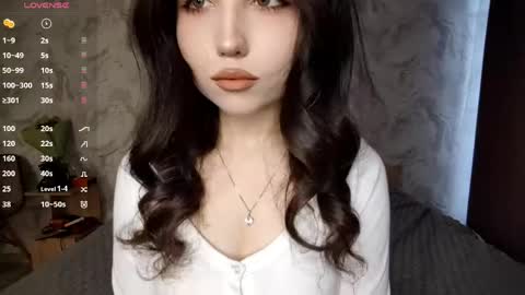 I am Gina ntmu Lets hit 10 Thumbs Up together online show from 04/19/26, 06:46