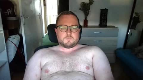 jeuneloup92 online show from 09/29/25, 04:56