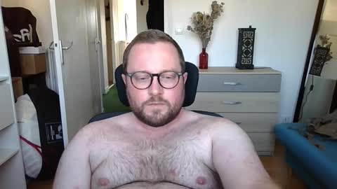 jeuneloup92 online show from 10/17/25, 03:14