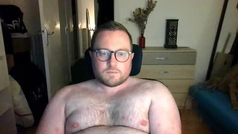 jeuneloup92 online show from 12/01/25, 05:07