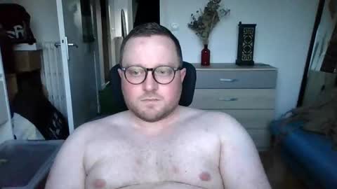 jeuneloup92 online show from 02/16/26, 05:31