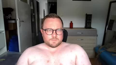 jeuneloup92 online show from 06/01/26, 04:09