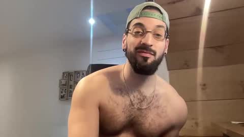 Snapshot of jeunemek00779042 chatting on 02/07/25, 01:22 JEUNEMEK007 online show from 02/07/25, 01:22