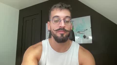 Snapshot of jeunemek00779042 chatting on 09/13/25, 04:29 JEUNEMEK007 online show from 09/13/25, 04:29