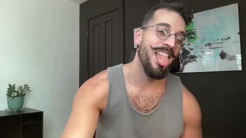 Snapshot of jeunemek00779042 chatting on 09/14/25, 03:44 JEUNEMEK007 online show from 09/14/25, 03:44