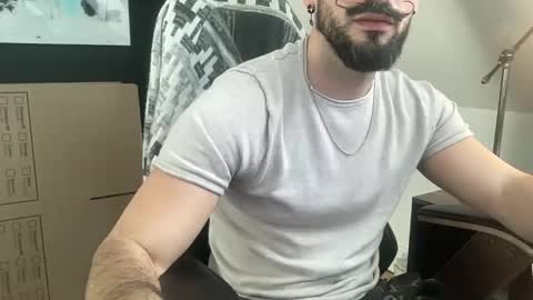 Snapshot of jeunemek00779042 chatting on 01/16/26, 07:18 JEUNEMEK007 online show from 01/16/26, 07:18