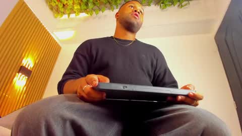 jeus_stanley online show from 05/18/26, 03:57