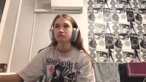 Helgi online show from 11/26/25, 03:24