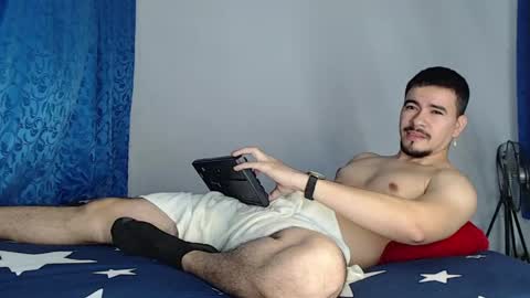 Snapshot of jeycob_happy97 chatting on 06/04/26, 11:16 Juan David online show from 06/04/26, 11:16