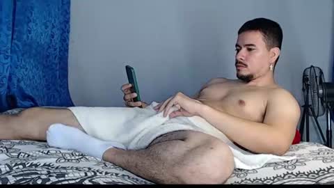 Snapshot of jeycob_happy97 chatting on 07/17/26, 12:34 Juan David online show from 07/17/26, 12:34