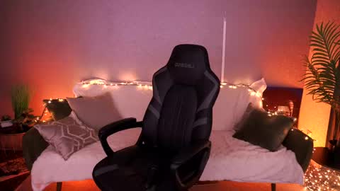 Jeysy online show from 04/20/26, 12:13