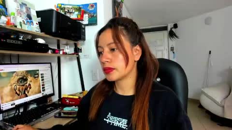 Snapshot of jezabel_purple chatting on 06/05/26, 03:07 Camila online show from 06/05/26, 03:07