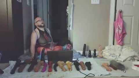 Snapshot of jghosty69 chatting on 12/31/24, 02:08 Nasty Cumslut online show from 12/31/24, 02:08