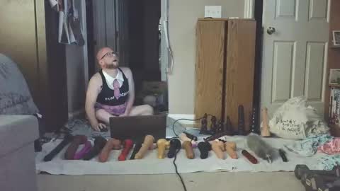 Snapshot of jghosty69 chatting on 02/03/25, 01:19 Nasty Cumslut online show from 02/03/25, 01:19