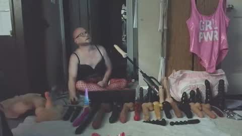 Snapshot of jghosty69 chatting on 11/27/25, 06:04 Nasty Cumslut online show from 11/27/25, 06:04