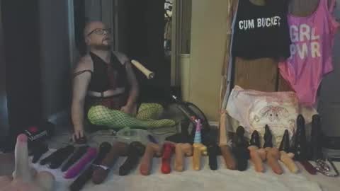 Snapshot of jghosty69 chatting on 01/11/26, 04:17 Nasty Cumslut online show from 01/11/26, 04:17