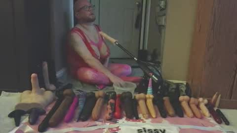 Snapshot of jghosty69 chatting on 05/26/26, 06:04 Nasty Cumslut online show from 05/26/26, 06:04