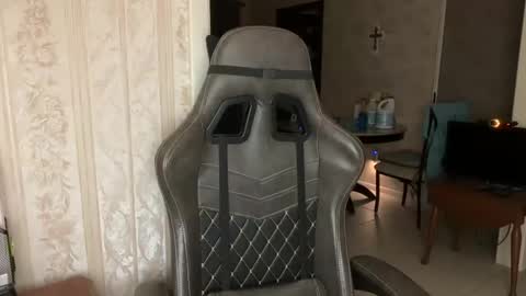 jglisson83 online show from 12/16/25, 05:45