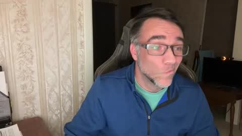 jglisson83 online show from 12/18/25, 05:35