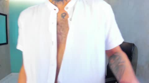 Snapshot of jharol_cardona chatting on 01/08/25, 01:21 Jharol  online show from 01/08/25, 01:21