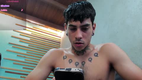 Snapshot of jharol_cardona chatting on 01/24/25, 04:27 Jharol  online show from 01/24/25, 04:27