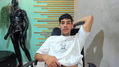 Snapshot of jharol_cardona chatting on 03/08/25, 07:09 Jharol  online show from 03/08/25, 07:09