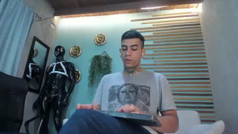 Jharol  online show from 01/11/26, 11:04